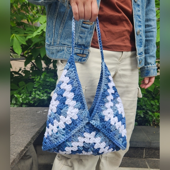 Crochet Purse - Picture 2 of 4